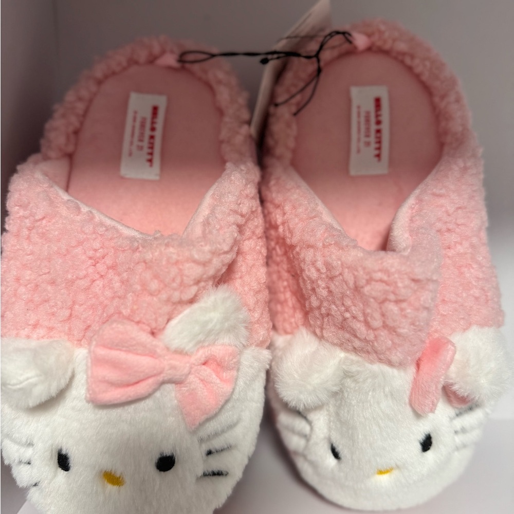 Hello Kitty Cozy Pink and White Slippers
